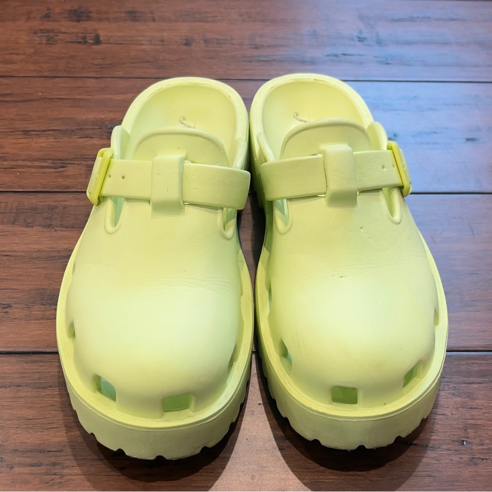 FREE PEOPLE Karlie Buckle Clog Size 8 - Picture 2 of 13